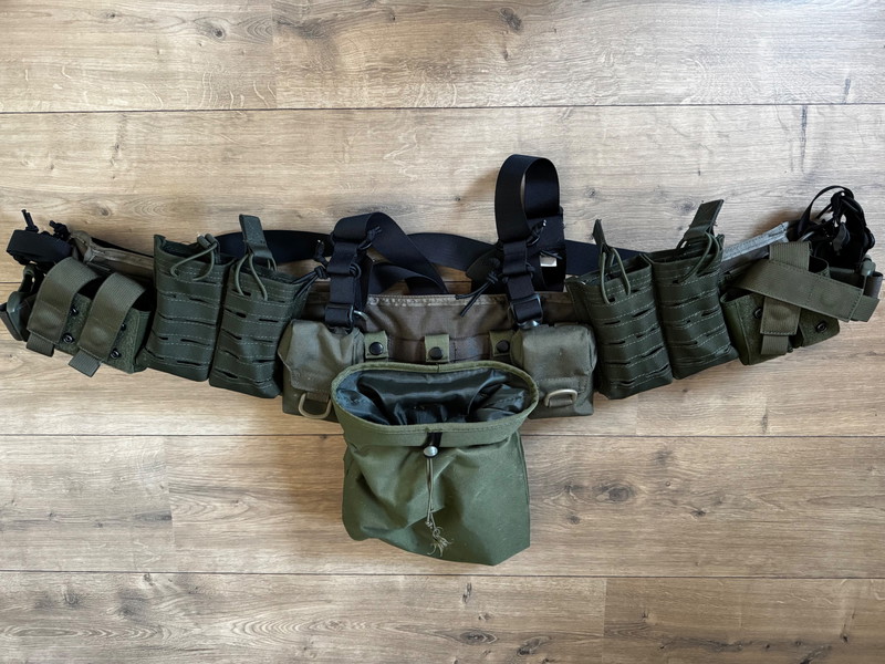 Afbeelding 1 van Battelbelt incl pouches en schouderriem