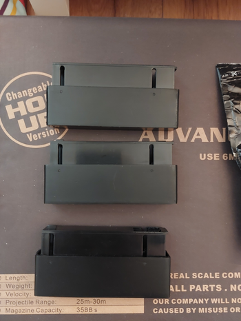 Afbeelding 2 van Z.g.a.n. Well MB-01 inclusief upgrade kit, 3 magazijnen en .40 bb's