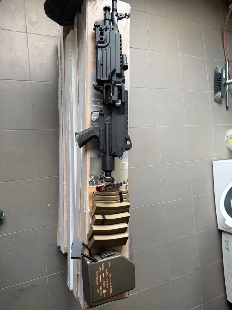 Image 1 pour M249 para