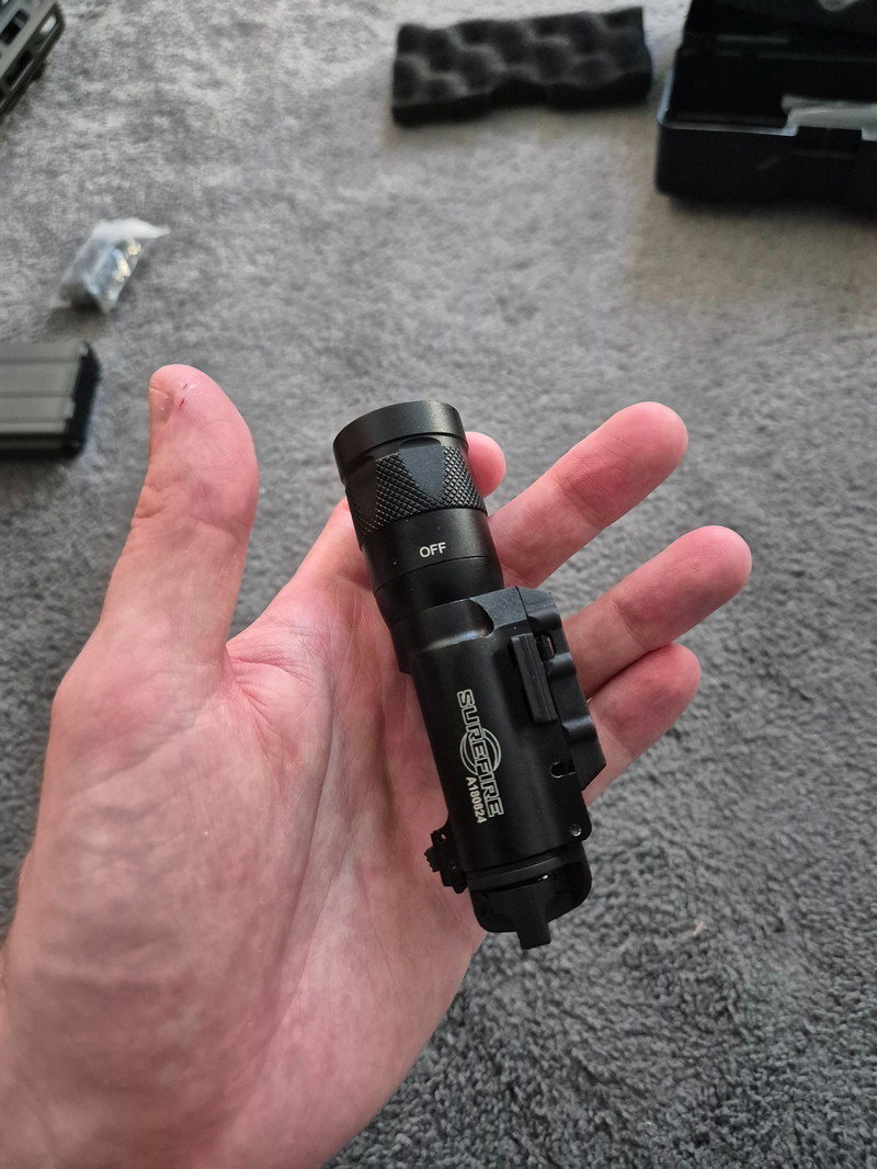 Image 1 pour Surefire X300 Vampire Repro Flashlight
