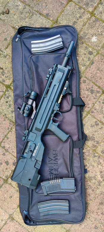 Afbeelding 4 van Volledig gear. Dmr, sniper, m4 en side arm en met toebehoren