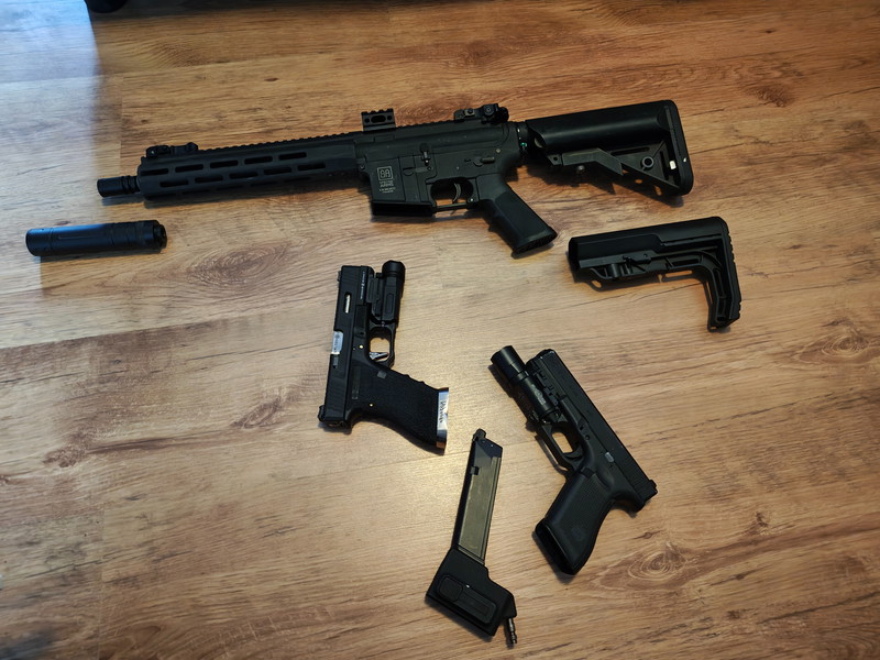 Afbeelding 1 van M4  2x glock