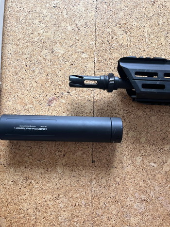 Afbeelding 3 van Novritsch SSR63 A2+6xMagazine+Supressor+Holo