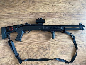 Image pour Deadpool M4 Tactical shotgun met Reddot vizier en vele accessoires