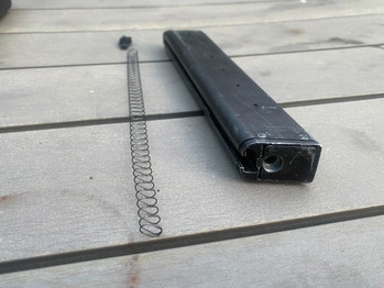Image 4 for AAP-01 + 3 magazijnen + flaslight + carry case | Project / opknapper