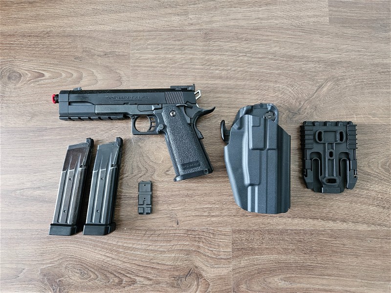 Image 1 pour Tokyo Marui Hicapa 5.1, Nine Ball S.A.S. Front Kit Neo Rail, 2 mags, Safariland 578 Pro Fit holster (repro)