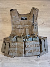 Image pour Plate Carrier merk Invader Gear Mod Combo (Coyote)