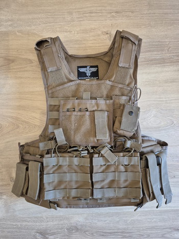 Imagen 2 de Plate Carrier merk Invader Gear Mod Combo (Coyote)
