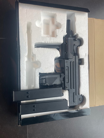 Afbeelding 4 van Kwc Uzi