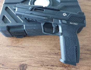 Bild 3 für G&G Pirhana TR - GBB splinternieuw in originele case met uniek serienr.