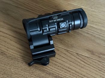 Image 5 pour Red dot and magnifier UTG