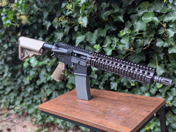 Afbeelding 2 van Colt MK18 MOD1 GBB (DX TAN) VFC zeer goede staat