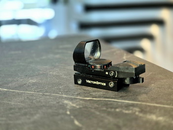 Afbeelding 3 van Victoptics Z1 1x23x34 Red Dot Sight - Black