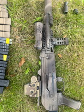 Imagen para E&L AK 74U met suppressor en magazijnen