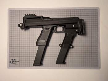 Image 2 pour Umarex (VFC) Glock 17 Gen. 5 with carbine conversion