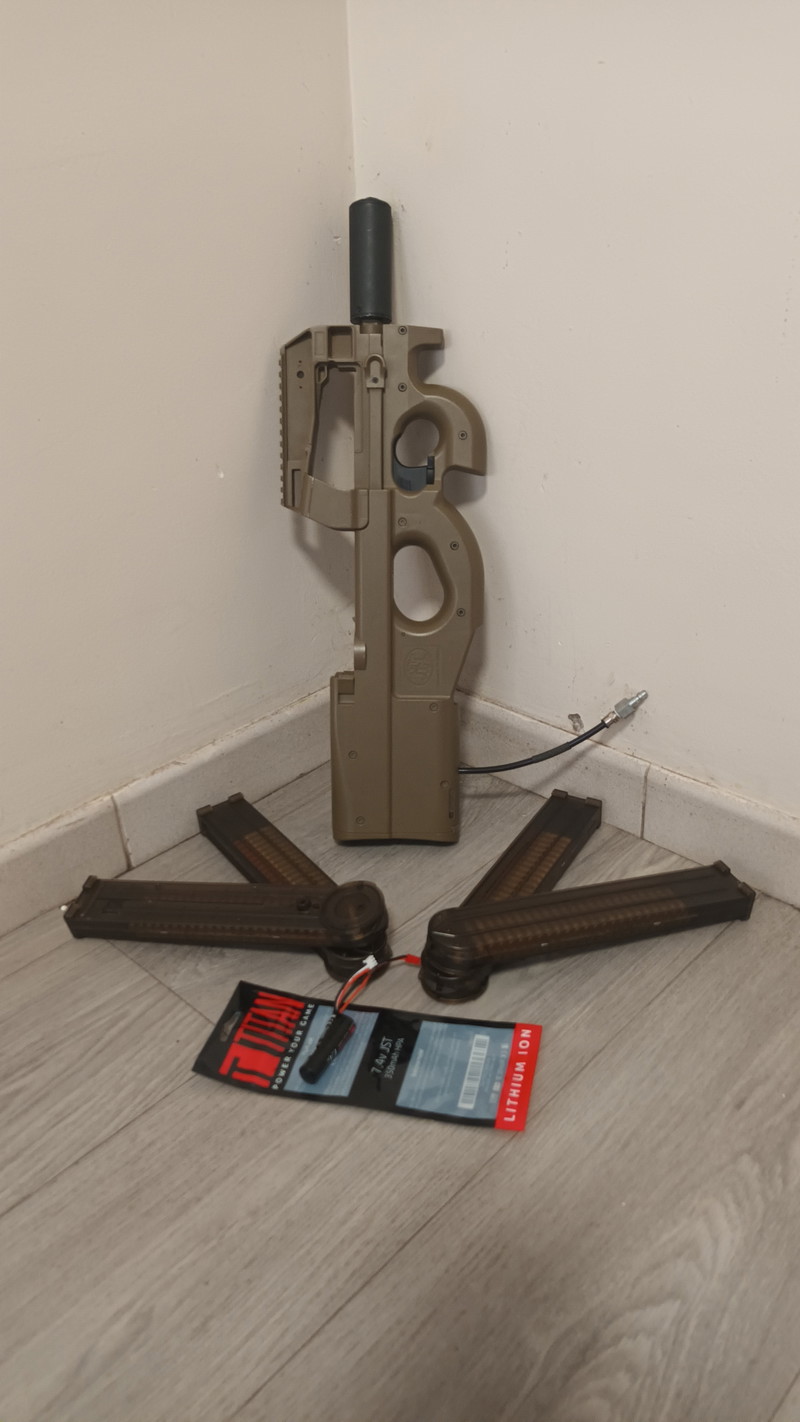 Bild 1 für P90 cybergun Wolverine Hydra gen 2