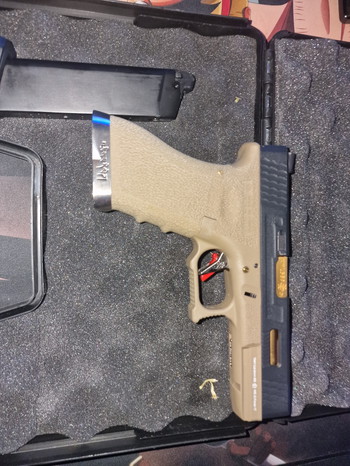 Imagen 4 de Glock 17 WE gold editie met doos