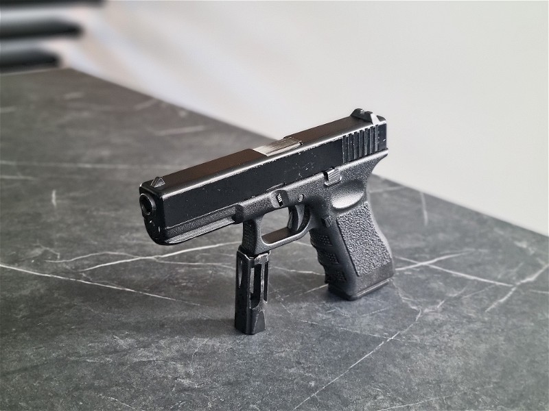 Afbeelding 1 van ASG Glock 17 met magazijn | GBB