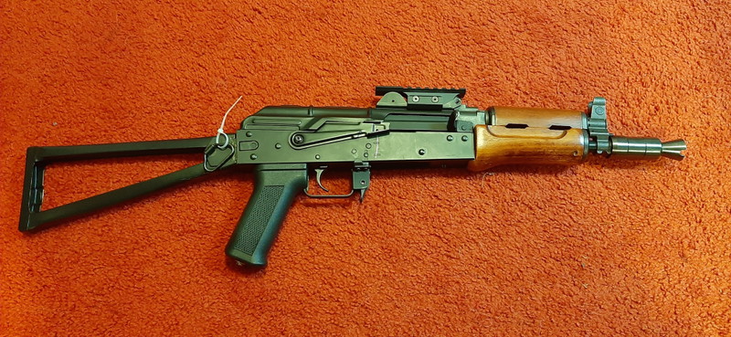 Afbeelding 1 van Classic Army Full Metal AK47U met klapkolf en RealWood handgreep
