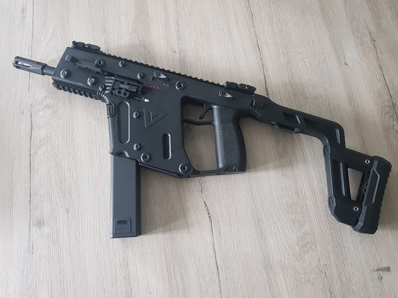 Image 1 for Krytac KRISS Vector + 4 mags