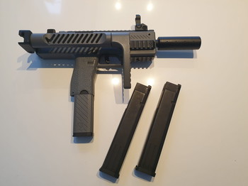 Imagen 3 de VMP 1 BLACK GREY VORSK with 3 mags