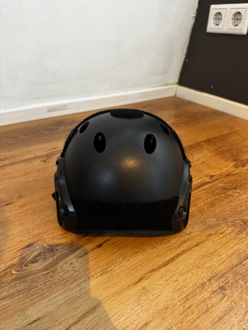 Image 2 for Zwarte helm