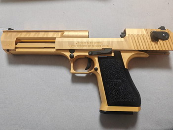 Image 2 for Cybergun Desert Eagle Gold Tiger Stripe Edition full metal GBB