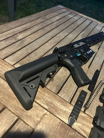 Bild 4 für M4 SPECNA ARMS UPGRADE TITAN GATE FULL MÉTAL