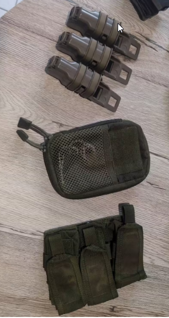 Imagen 1 de Airsoft, Medic pouch, poche chargeur, poche grenades, poche radio...