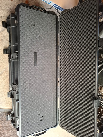 Imagen 2 de Helmen maskers en koffers