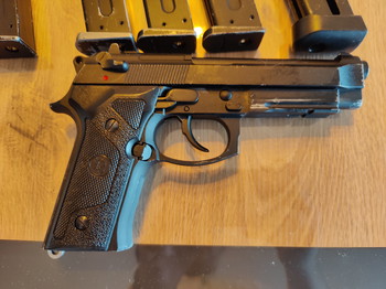 Afbeelding 3 van KJW M9 TACTICAL FULL METAL