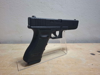 Image 2 for Umarex Glock 17 - GBB - NEAR-MINT CONDITION