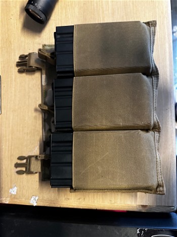 Image 3 pour SR25 LOWER RECEIVER SHELL AND MAGGS