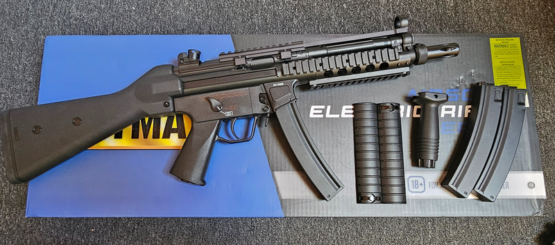 Image 1 pour Cyma MP5 CM.041B BLUE EDITION