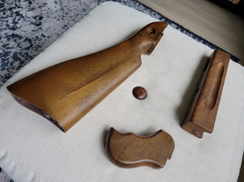 Imagen 2 de Thompson Cybergun WE GBB stock / kolf set