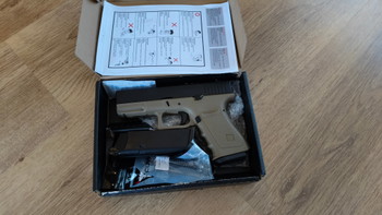 Image 3 for Glock 19 including 2 Magazines