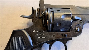 Afbeelding 7 van WinGun airsoft pistol NBB Webley MKVI 455 revolver Co2