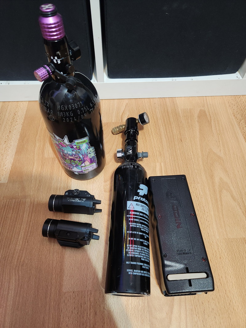 Bild 1 für Hpa flessen, odin  en weapon lights