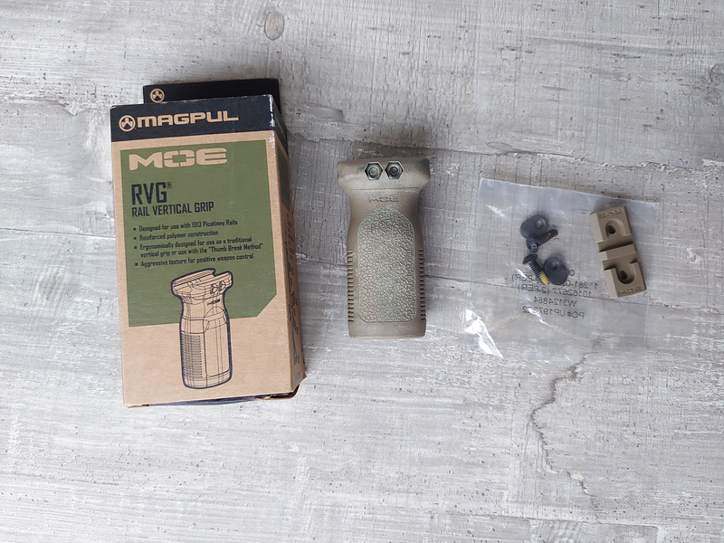 Afbeelding 1 van Magpul MOE RVG dark earth