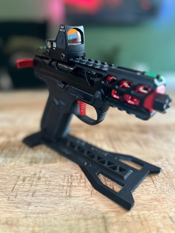 Afbeelding 2 van Aap-01 upgraded  red
