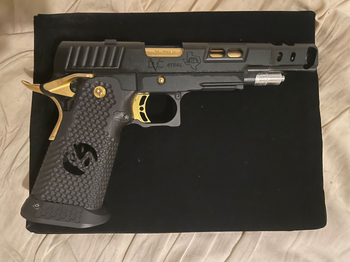 Afbeelding 2 van Hi capa 5.1 full custom Airsoft Masterpiece