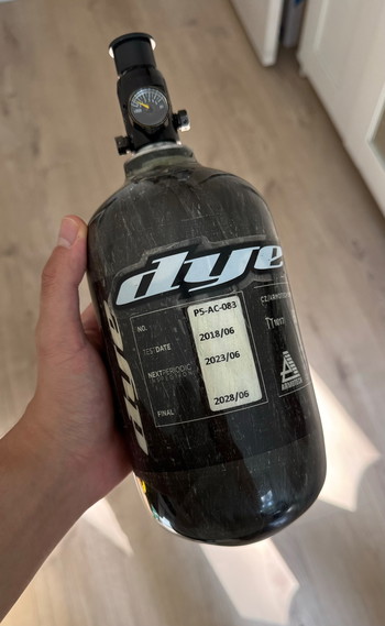 Image 2 pour Dye Carbon HPA Tank 1,3L