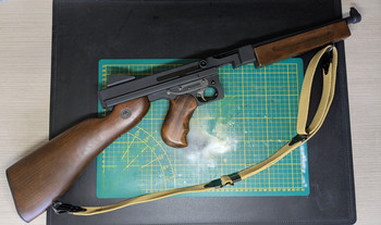 Imagen 2 de M1A1 Thompson AEG (echt hout) + toebehoren