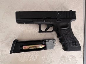 Image pour Glock 17 Gen. 3 Airsoft with metal slide CO2 BlowBack 6mm